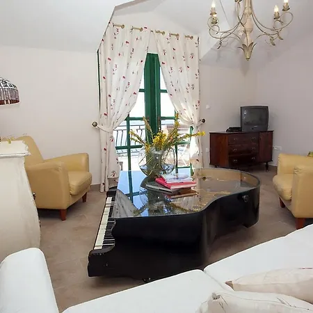 House With A Parking Space Gornji - Tomasi, Makarska - 6818 Prázdninový dům Tučepi