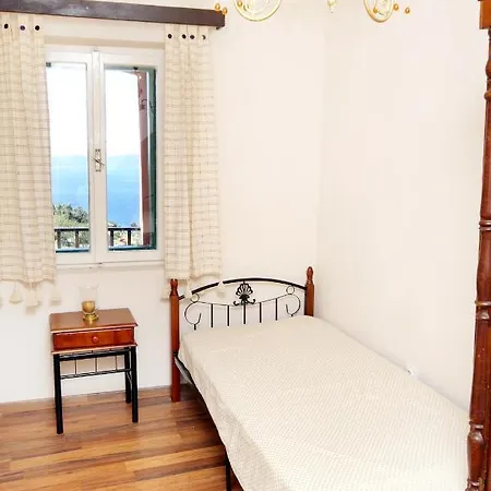 House With A Parking Space Gornji - Tomasi, Makarska - 6818 * Tučepi